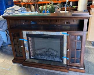 Classic Flame Lakeland Electric Fireplace Media Console (2/5)