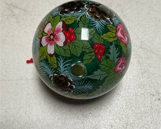 Bill Yee Inside-Painted Glass Christmas Ornament (3/4)