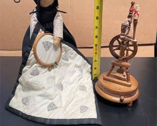 Amish-Style Quilting Doll & Spinning Wheel Music Box (4/4)