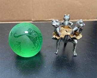 Green Glass Orb with Ballerina Frog Stand (4/4)
