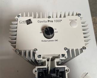 Pair of Gavita Pro E-Series 1000e Grow Lights (6/6)