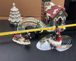 Mervyn’s Village Square Church & Christmas Village Accessories (4/4)