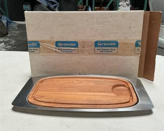 Selandia Wood Carving Board with Stainless Steel Tray (2/6)