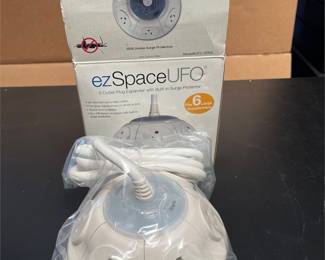 ezGear ezSpace UFO Six-Outlet Surge Protector (4/4)