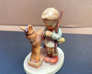 Goebel Hummel “Prayer Before Battle” Figurine No. 20 (3/5)