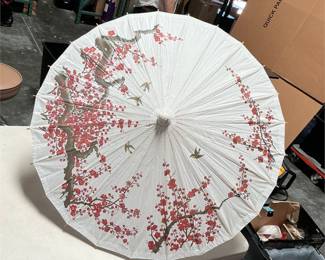 Paper Parasol with Cherry Blossoms and Birds (2/5)