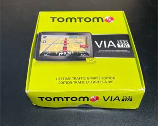 TomTom VIA 1535 TM 5-Inch GPS Navigation System (2/5)