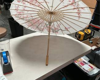 Paper Parasol with Cherry Blossoms and Birds (3/5)