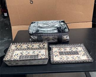 Temp-tations Baking Dishes with Insulated Casserole Carrier (2/5)