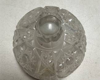 Cut Glass Dome Lid with Starburst Decoration (4/5)