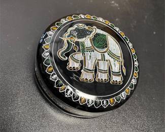 Six Black Lacquerware Elephant Coasters with Lidded Box (4/4)