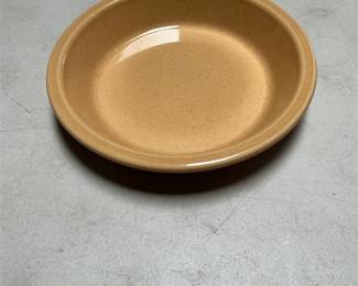Pfaltzgraff USA Tan Ribbed Ceramic Pie Dish (2/6)