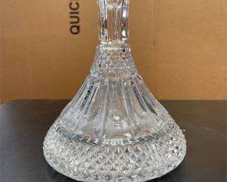 Cut Glass Ship’s Decanter with Diamond Pattern (3/4)