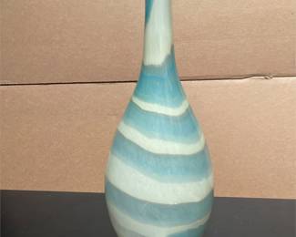Blue and Cream Spiral Art Glass Bottle Vase (4/4)