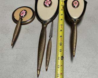 Floral Vanity Set with Mirrors, Brush and Nail File (5/5)