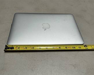 Apple MacBook Air 11-Inch Laptop, Model A1465 (5/5)