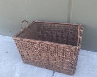 Rectangular Wicker Storage Basket with Loop Handles (2/4)