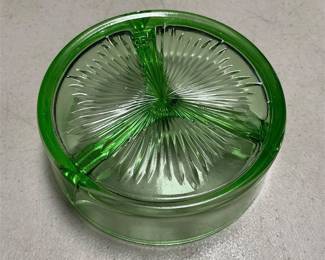 Green Depression Glass Three-Part Relish Dish (3/5)