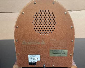 Thomas Model 317 Cathedral AM/FM Radio with Cassette Player (4/5)