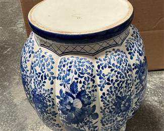 Aluminia Eremitage Blue and White Faience Vase (3/6)