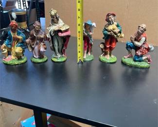 Italian Painted Nativity Figures with Shepherds (6/6)