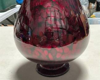 Ruby Red and Black Mottled Art Glass Vase (3/5)