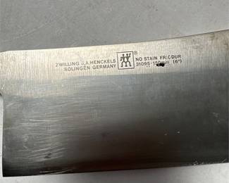 Zwilling J.A. Henckels Four Star 6-Inch Meat Cleaver (2/2)