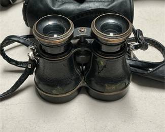Brass Field Glasses with Billabong Shoulder Bag (4/6)