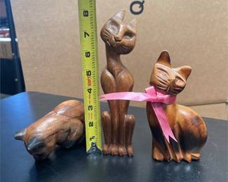 Carved Wooden Cat Figurines in Varied Poses (5/5)