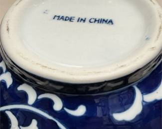 Chinese Blue and White Floral Porcelain Vase (4/6)