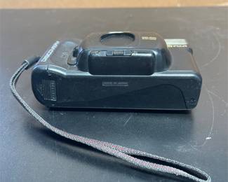 Fuji Discovery 160 Tele 35mm Film Camera (4/4)
