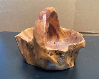 Carved Burl Wood Basket with Integral Handle (2/5)