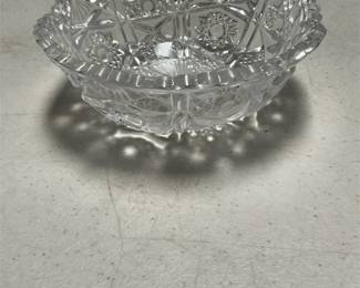 Clear Pressed Glass Bowl with Star and Fan Motifs (4/5)