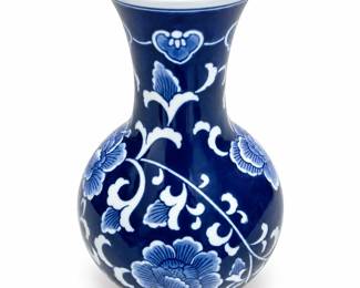 Chinese Blue and White Floral Porcelain Vase