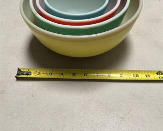 Pyrex Primary Colors Nesting Mixing Bowl Set (6/7)