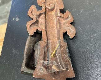 Brass Figural Door Knocker with Scroll Backplate (4/4)