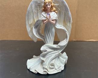 Hamilton Collection “Heavenly Hands That Heal” Angel Figurine (2/4)