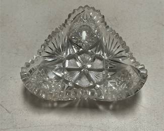 Cut Glass Triangular Bonbon Dish with Hobstars (2/5)