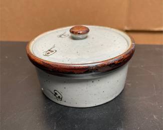 Stoneware Covered Bowl with Bird and Floral Decoration (3/5)