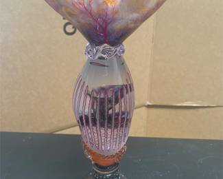 Kurt and Lynda Carlson Queen Head Art Glass Vase (4/7)