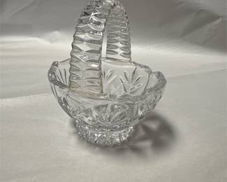 Princess House Clear Crystal Handled Basket (2/2)