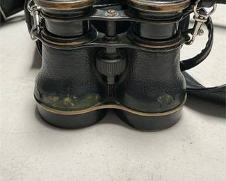 Brass Field Glasses with Billabong Shoulder Bag (3/6)