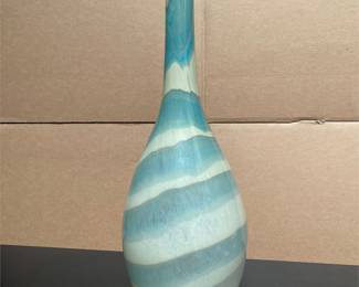 Blue and Cream Spiral Art Glass Bottle Vase (2/4)