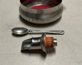 Selandia 449 Stainless Bowl, Spoon & Bottle Pourer (2/6)