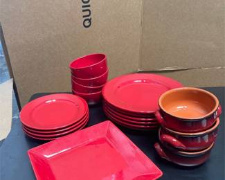 Waechtersbach Fun Factory Red Dinnerware with Soup Crocks (2/5)