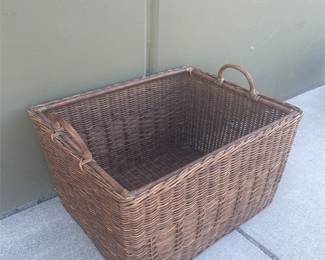 Rectangular Wicker Storage Basket with Loop Handles (3/4)