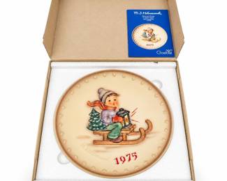 Goebel M.J. Hummel 1975 Annual Collector Plate