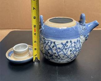 Blue and White Stoneware Teapot with Bamboo Handle (4/4)
