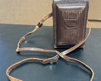 Tokiwa Seiki Firstflex TLR Camera with Leather Case (3/7)