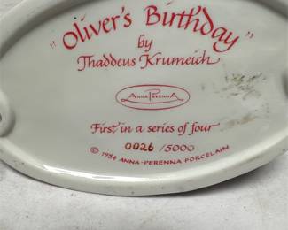 Anna-Perenna “Oliver’s Birthday” Porcelain Cat Figurine (2/2)